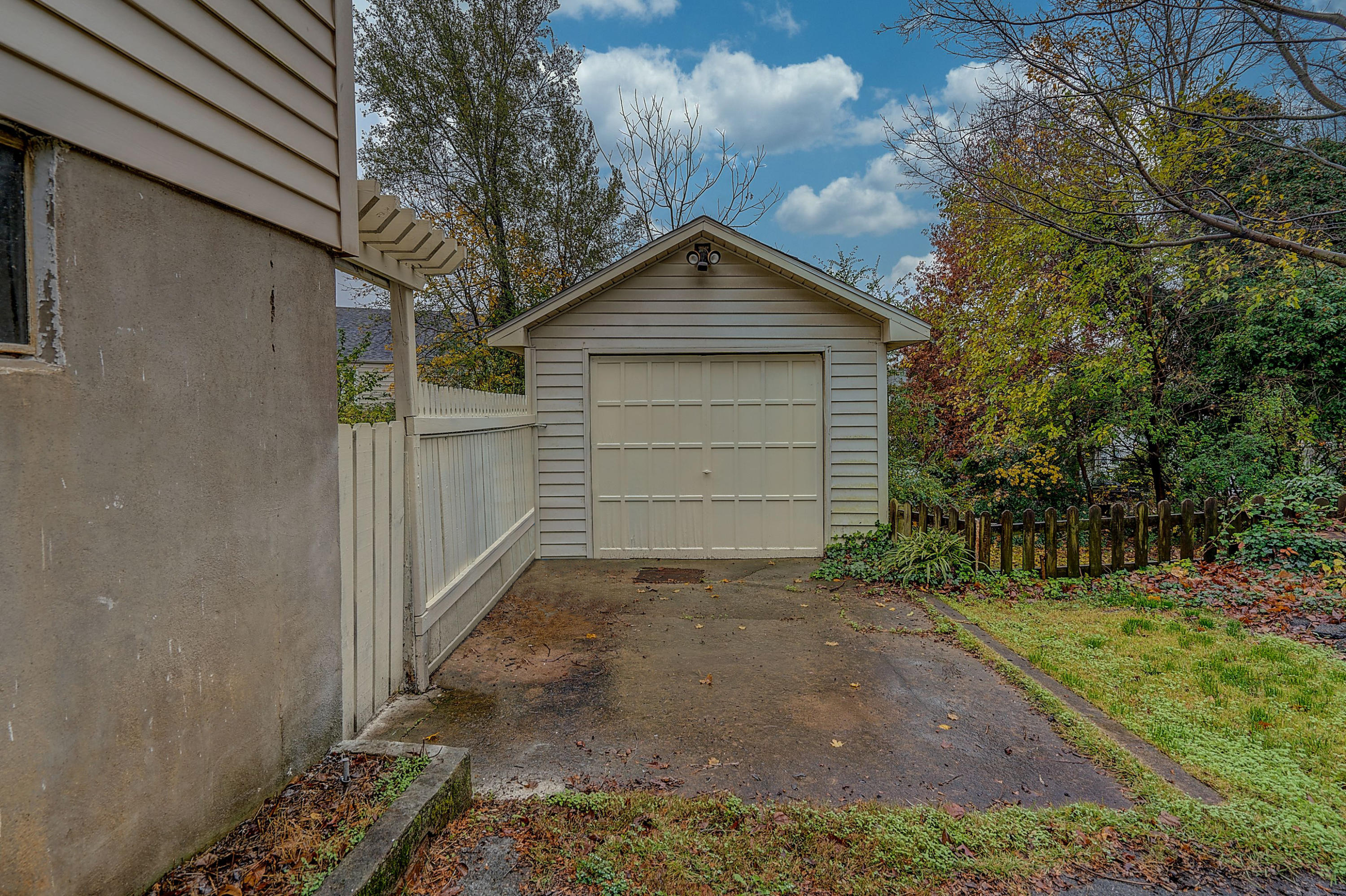 2428 Tillett Road Southwest Roanoke, VA 24015 - Photo 23 of 25 DSC00516_17_18_19_20 (1)