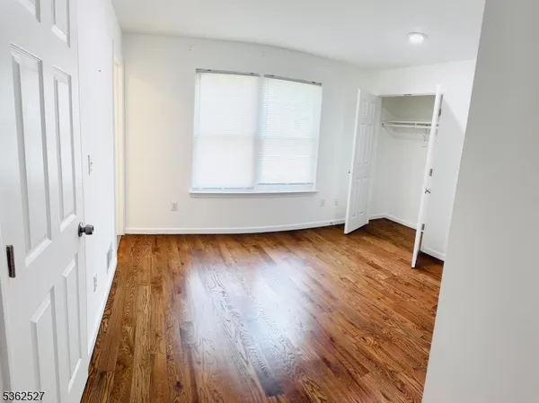 $3,000 | 44 Wainwright Street, Unit 2, Newark, NJ 07112