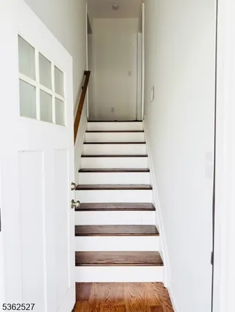 $3,000 | 44 Wainwright Street, Unit 2, Newark, NJ 07112