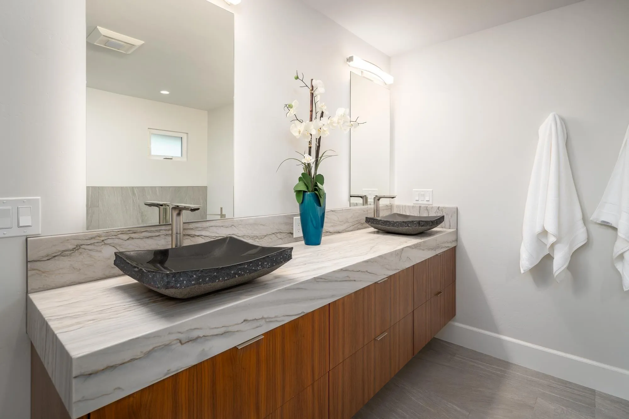 13384 Fallen Leaf Road Poway, CA 92064 - Photo 16 of 27 a kitchen with a sink and a window