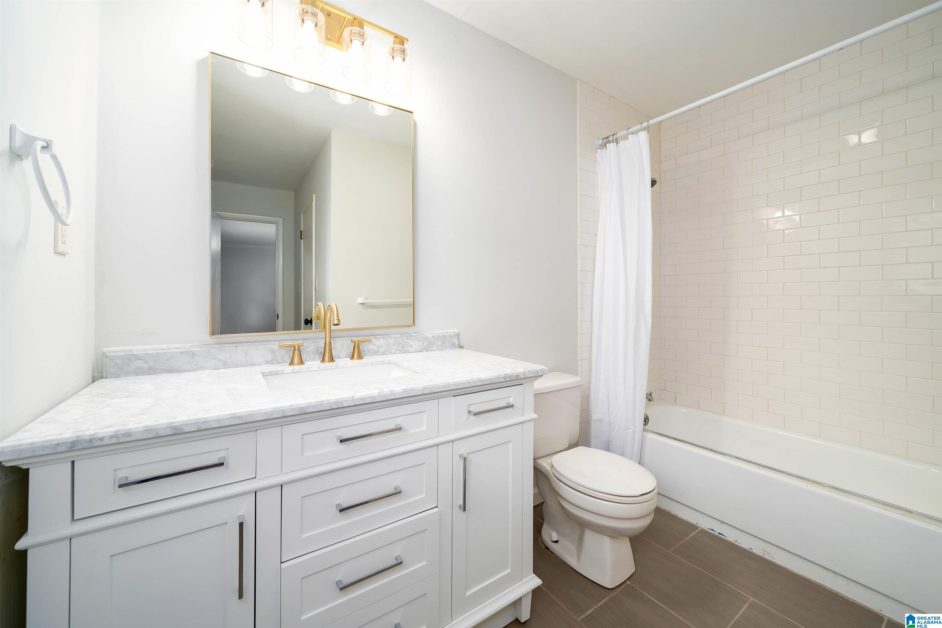 557 Interlox Road Birmingham, AL 35210 - Photo 17 of 28 Gallery Image 17