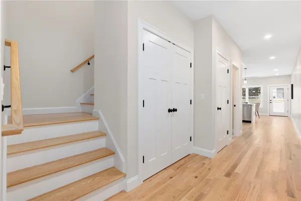 $425,000 | 2907 Post Road, Unit 3, Warwick, RI 02886