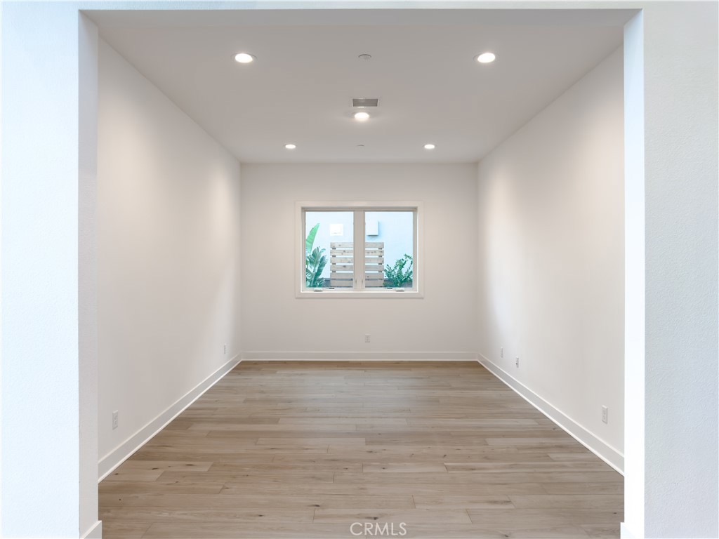 20138 Marlow Lane Porter Ranch, CA 91326 - Photo 11 of 36 a view of an empty room and a window