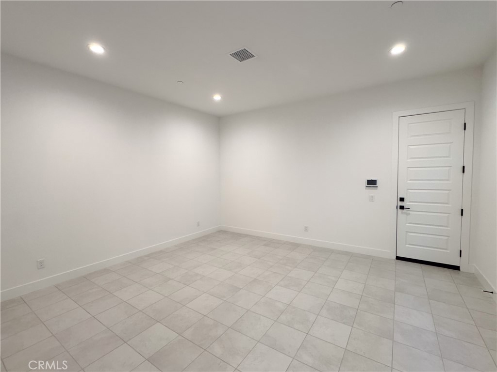 20138 Marlow Lane Porter Ranch, CA 91326 - Photo 14 of 32 an empty room with a empty space