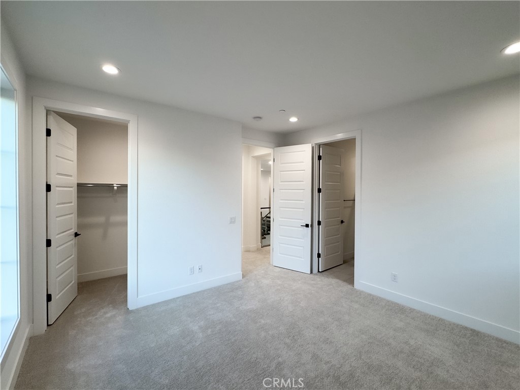 20138 Marlow Lane Porter Ranch, CA 91326 - Photo 28 of 32 an empty room with a bathroom and a sink
