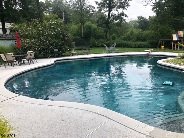 $799,000 | 225 Emmans Road, Flanders, NJ 07836