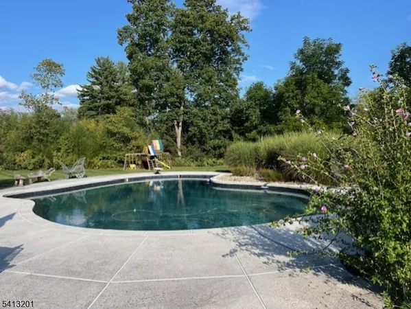 $750,000 | 225 Emmans Road, Flanders, NJ 07836
