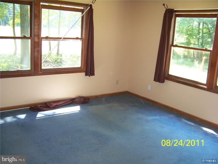 2215 Pleasant Valley Road Newark, DE 19702 - Photo 6 of 10 Gallery Image 6