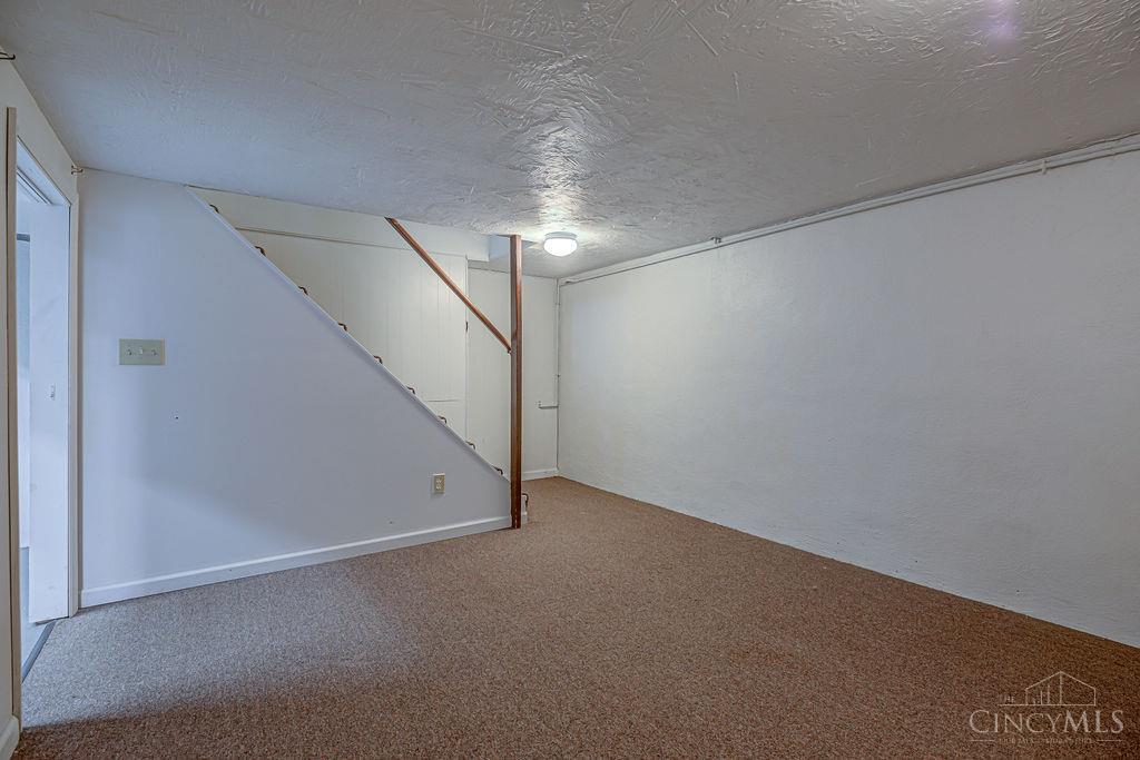 4715 Ebenezer Road Cincinnati, OH 45248 - Photo 23 of 43