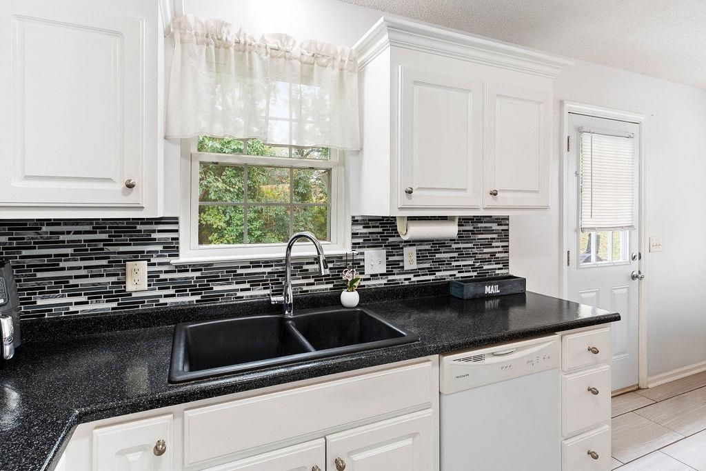 110 Edwards Avenue Greer, SC 29650 - Photo 11 of 29