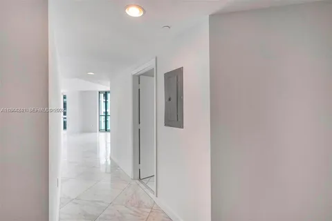 $689,000 | 55 Southeast 6th Street, Unit 3401, Miami, FL 33131