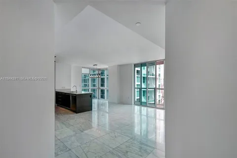 $689,000 | 55 Southeast 6th Street, Unit 3401, Miami, FL 33131