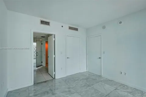 $689,000 | 55 Southeast 6th Street, Unit 3401, Miami, FL 33131