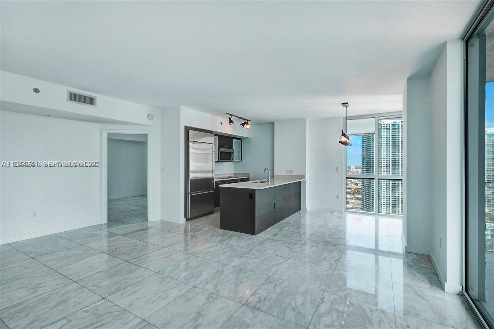 55 Southeast 6th Street, Unit 3401 Miami, FL 33131 - Photo 10 of 19
