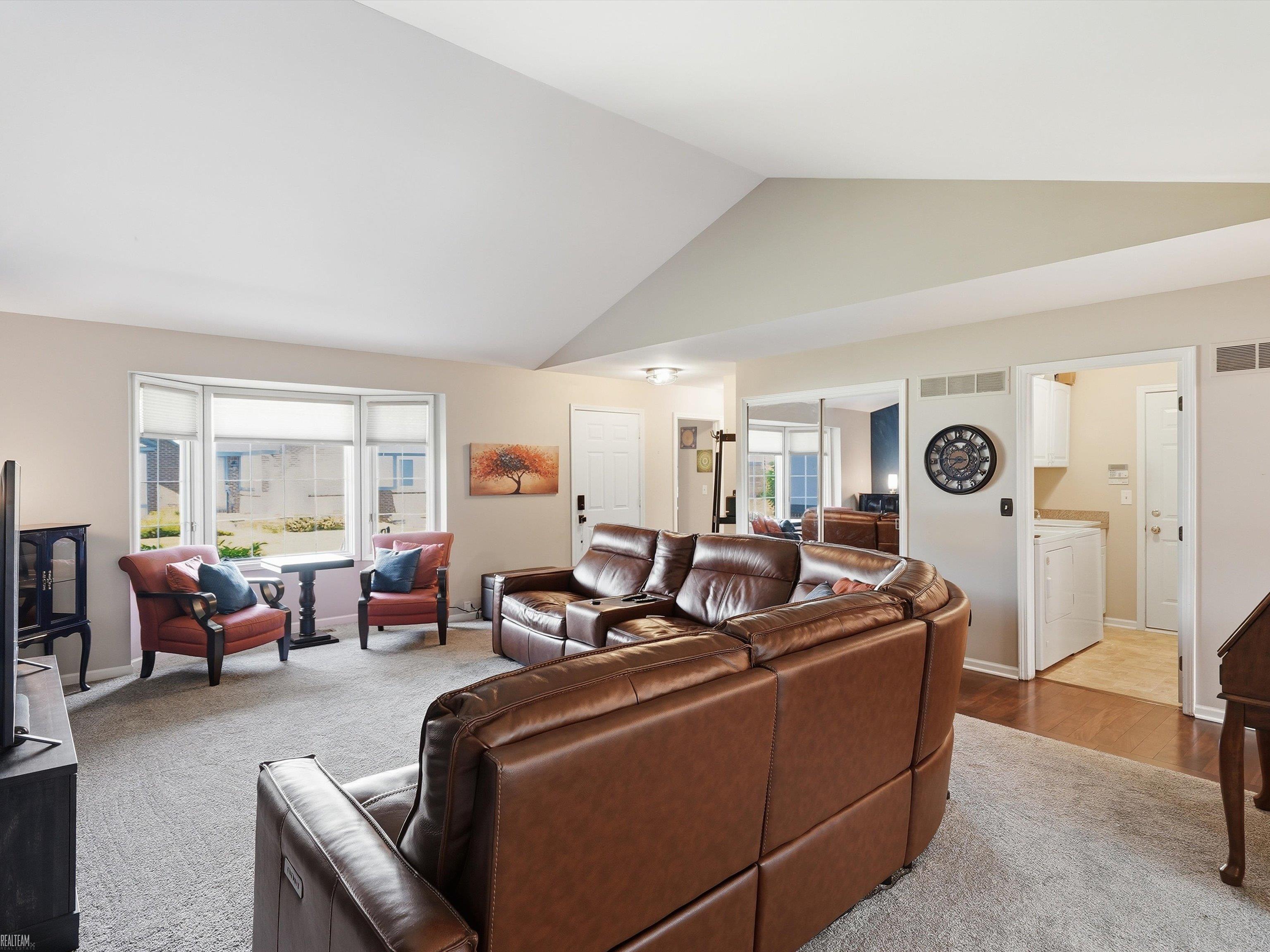45461 Nottingham Drive, Unit 97 Macomb, MI 48044 - Photo 16 of 42