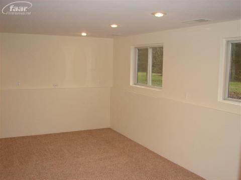 1301 East Vienna Road Clio, MI 48420 - Photo 5 of 12 20327881-4.JPG