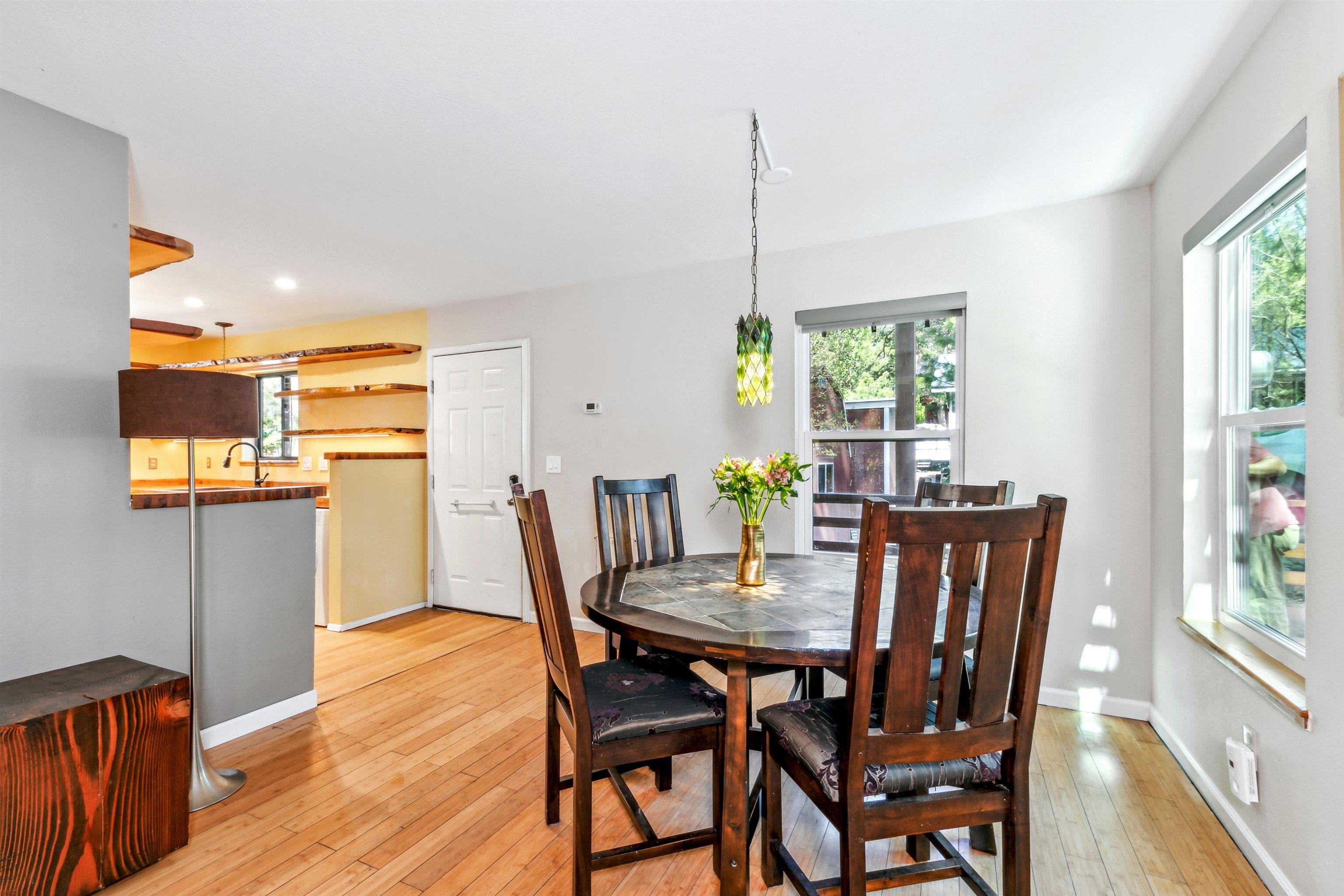 10494 Iris Road Truckee, CA 96161 - Photo 10 of 28 Gallery Image 10