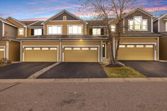 $405,000 | 14384 Parkside Court Northwest, Prior Lake, MN 55372