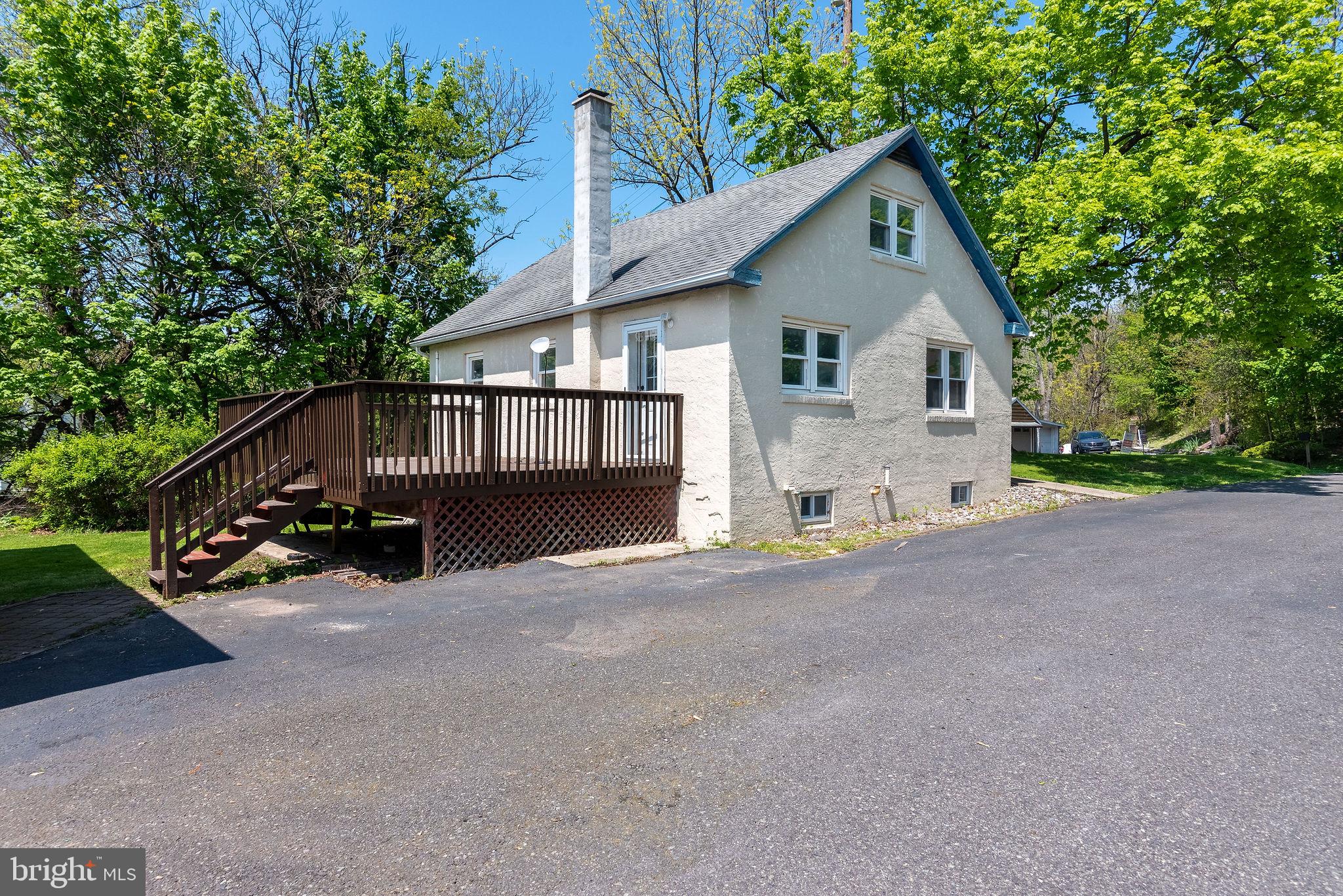 178 Pine Ford Road Pottstown, PA 19464 - Photo 6 of 28 Gallery Image 6