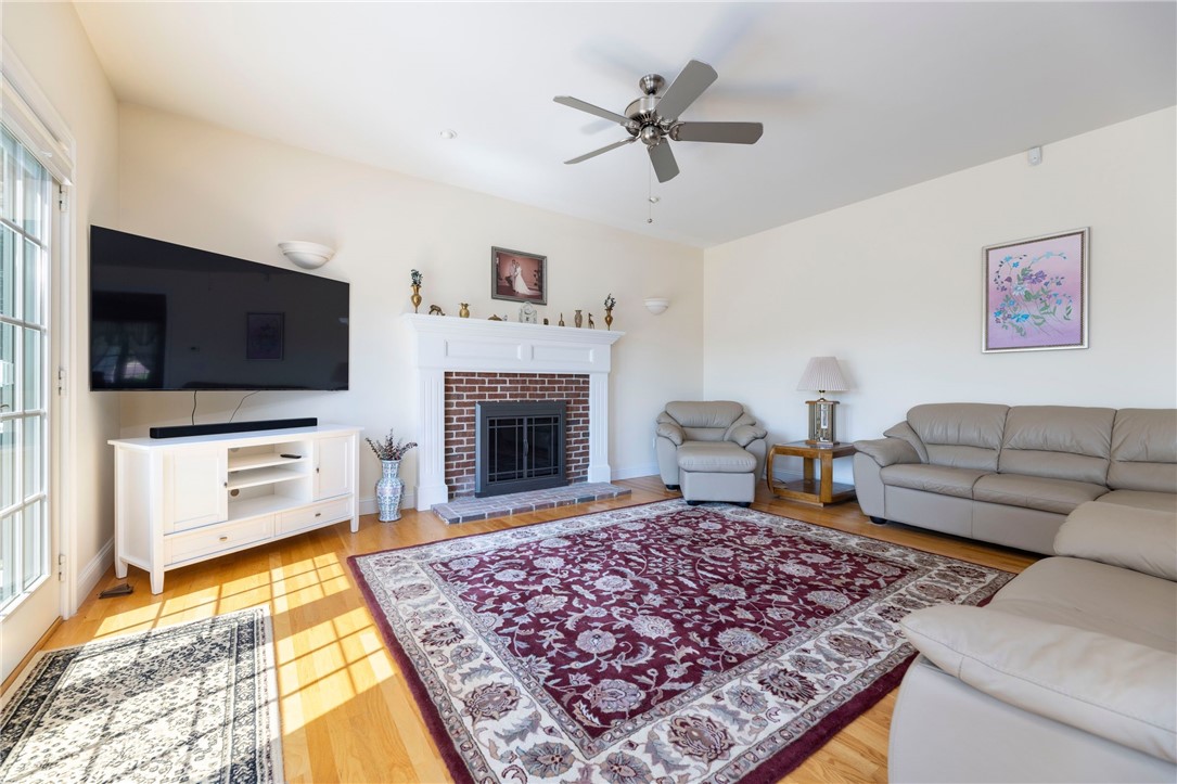 30 Armond Way Scituate, RI 02831 - Photo 13 of 48
