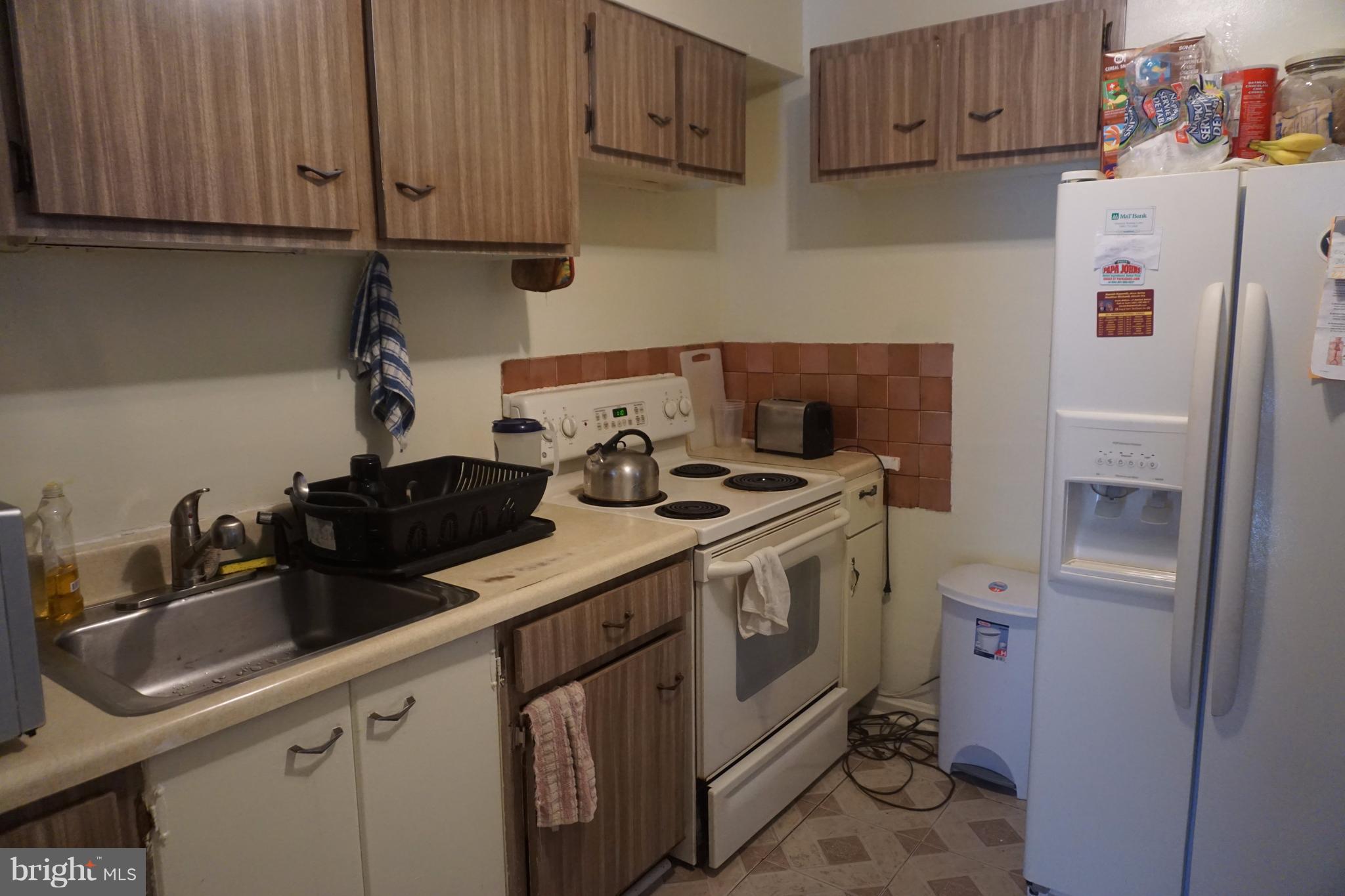 11905 Ivanhoe Street Silver Spring, MD 20902 - Photo 6 of 15 Kitchen