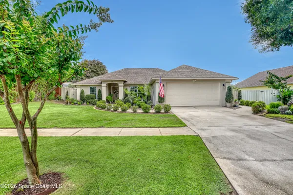 $374,900 | 5515 Oak Hollow Drive, Titusville, FL 32780