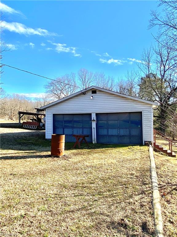 1132 Linville Road Mount Airy, NC 27030 - Photo 6 of 13 Gallery Image 6