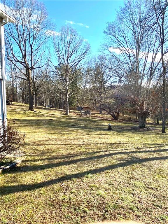 1132 Linville Road Mount Airy, NC 27030 - Photo 7 of 13 Gallery Image 7