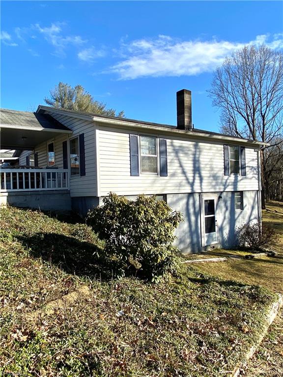 1132 Linville Road Mount Airy, NC 27030 - Photo 8 of 13 Gallery Image 8
