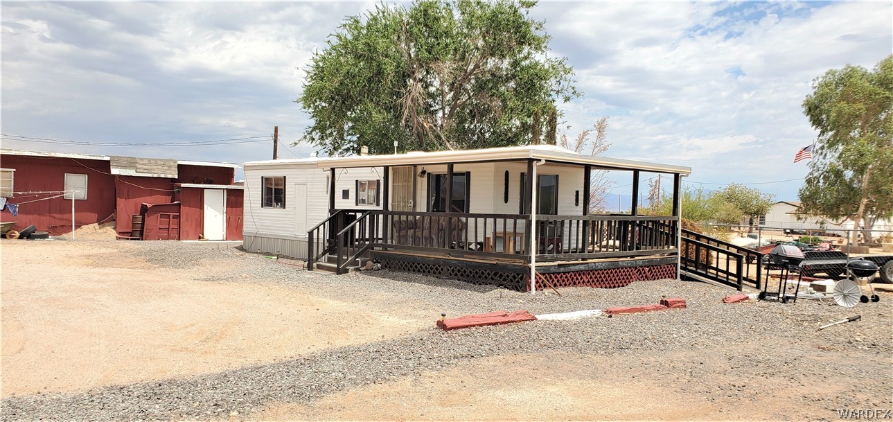4067 Canelo Road Golden Valley, AZ 86413 - Photo 1 of 18