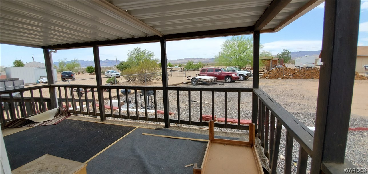 4067 Canelo Road Golden Valley, AZ 86413 - Photo 3 of 18