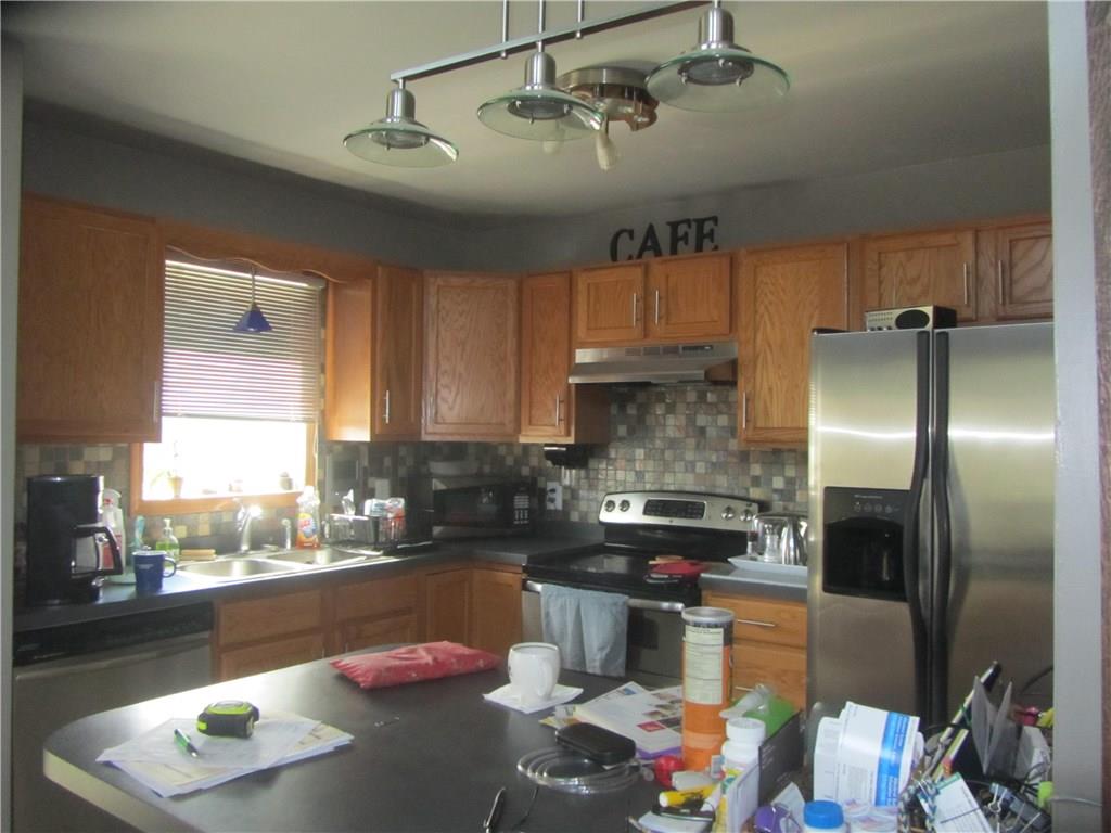 641 Jackson Center Polk Road Stoneboro, PA 16153 - Photo 3 of 24 Gallery Image 3