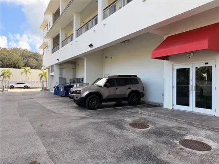$2,950 | 6701 Biscayne Boulevard, Unit 205, Miami, FL 33138