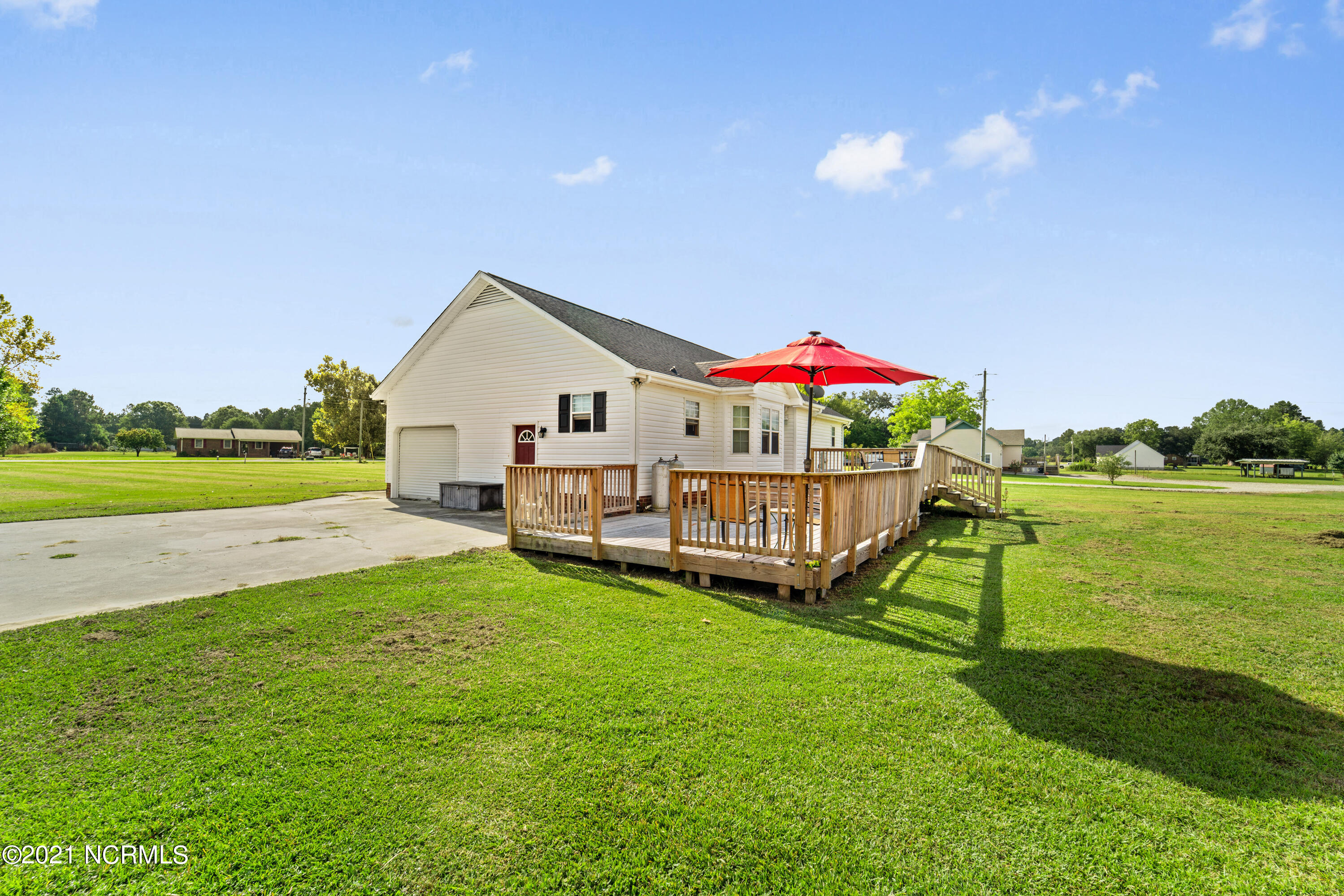 370 Padgett Road Maple Hill, NC 28454 - Photo 11 of 47 DSC01017