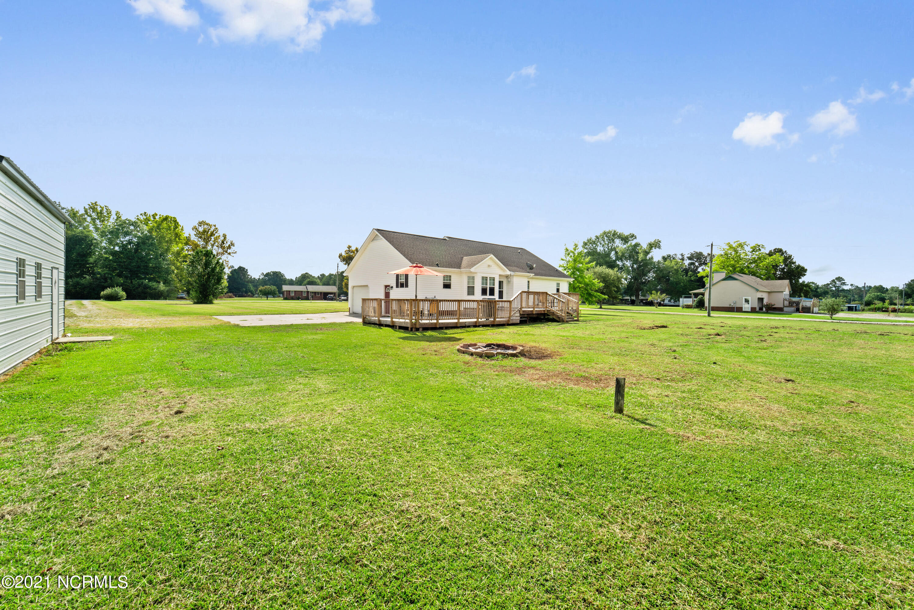 370 Padgett Road Maple Hill, NC 28454 - Photo 12 of 47 DSC01022
