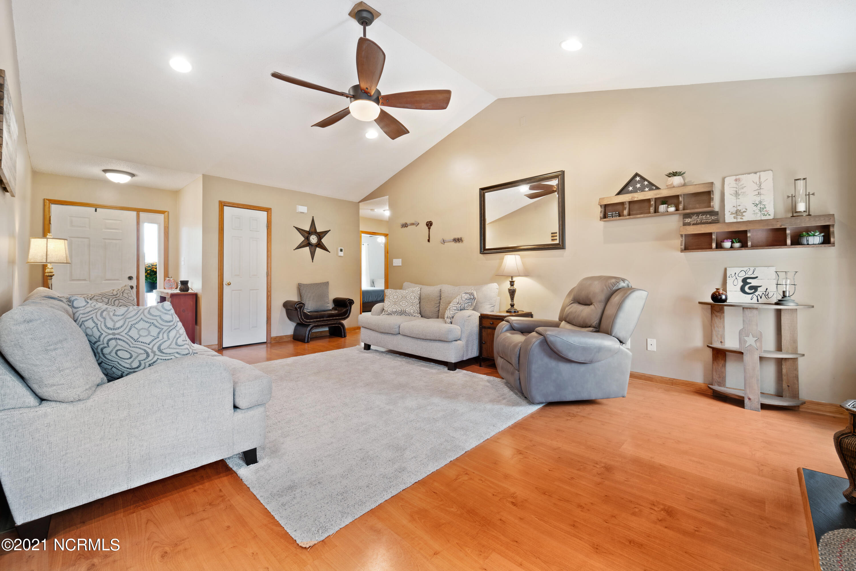 370 Padgett Road Maple Hill, NC 28454 - Photo 24 of 47 DSC01089