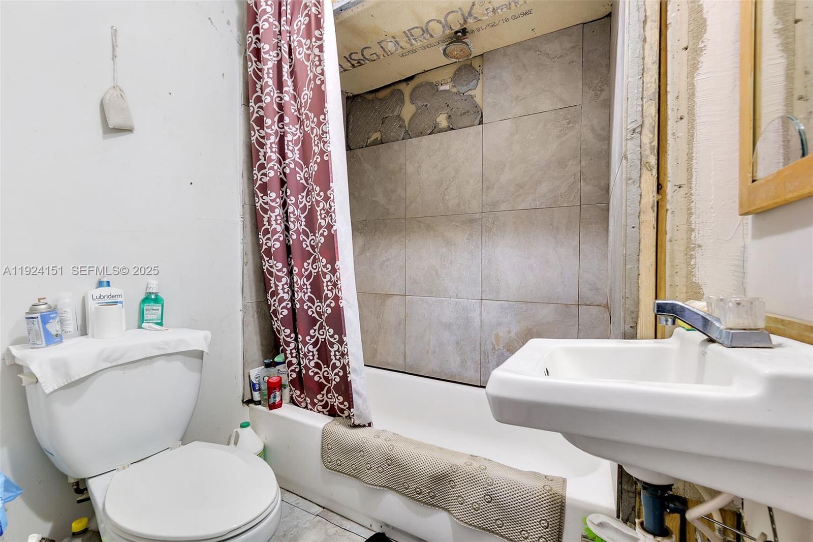 2390 Superior Street Opa-Locka, FL 33054 - Photo 14 of 22