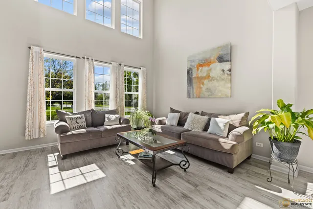 $400,000 | 250 Annelise Lane, Volo, IL 60020