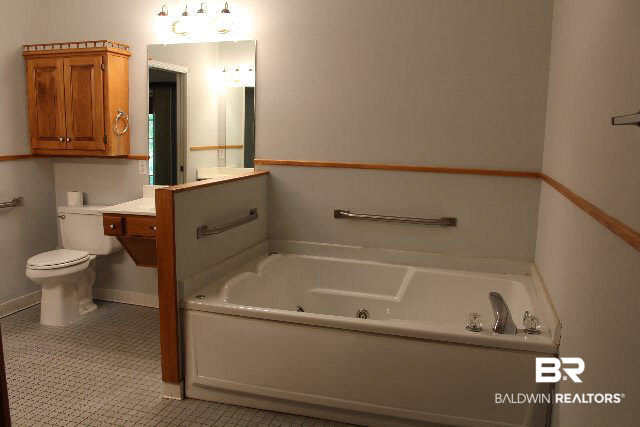 9651 Perdido Vista Drive Elberta, AL 36530 - Photo 8 of 39 Master Tub