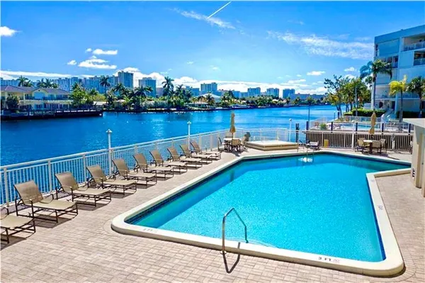 $3,100 | 3100 Northeast 48th Street, Unit 908, Fort Lauderdale, FL 33308