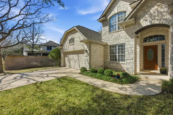 $1,195,000 | 5905 Republic Of Texas Boulevard, Austin, TX 78735