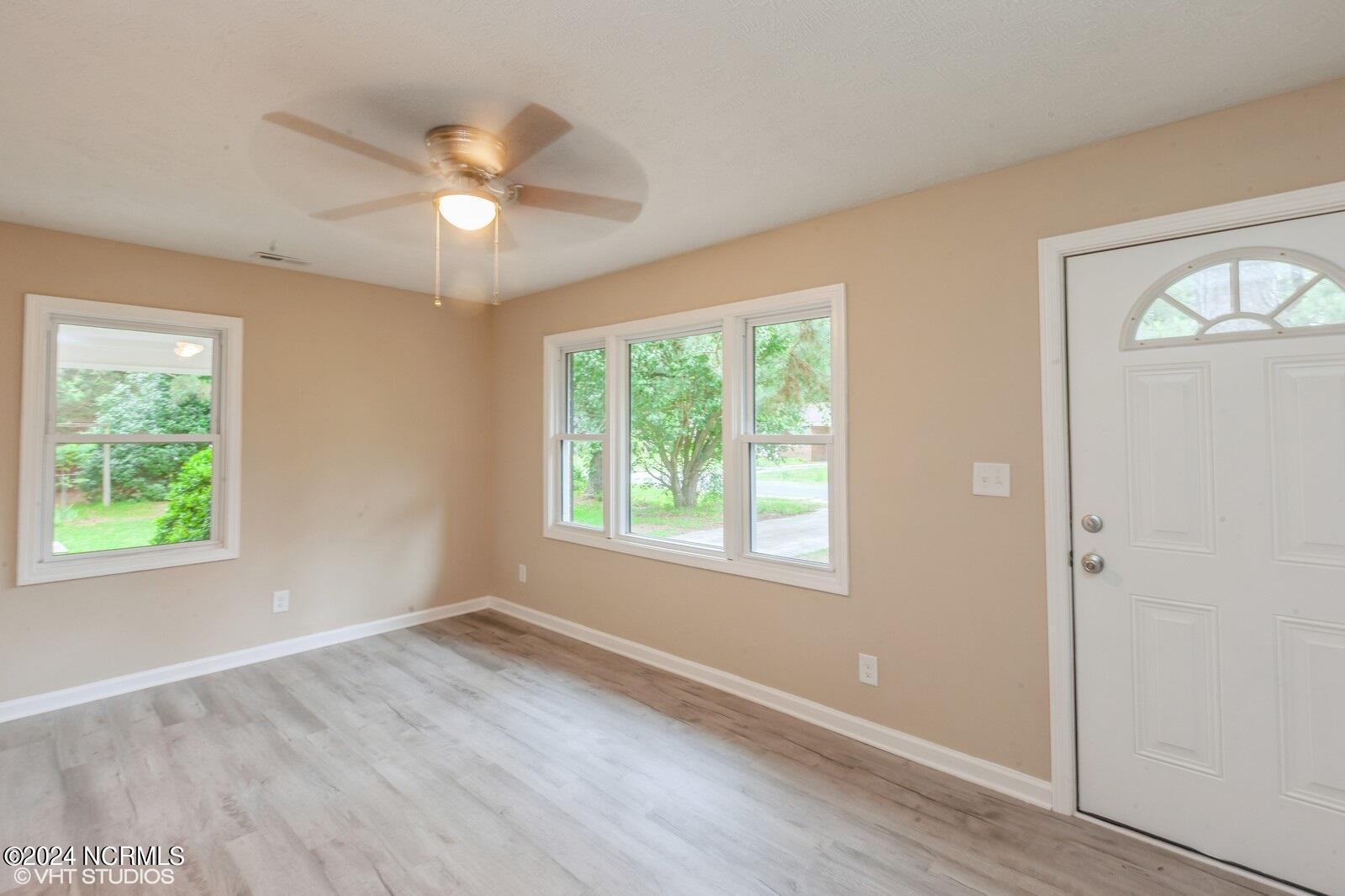 111 Waverly Faison Road Faison, NC 28341 - Photo 4 of 15 04_111WAVERLYFAISONRD_2009_Large