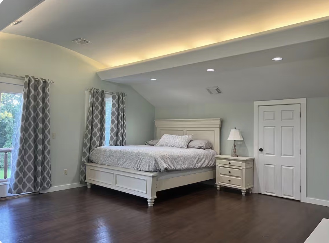 1437 Dividing Ridge Road Goodlettsville, TN 37072 - Photo 9 of 36 a bedroom with a bed and a window