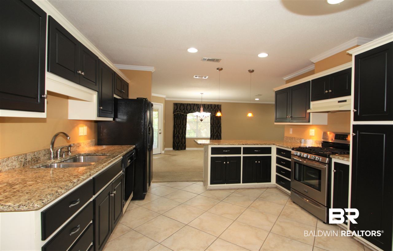 950 McNeil Avenue Mobile, AL 36609 - Photo 8 of 16