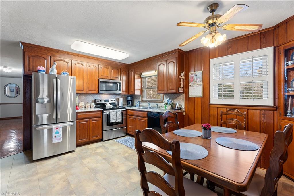 1343 Bethania-Rural Hall Road Winston-Salem, NC 27106 - Photo 11 of 40