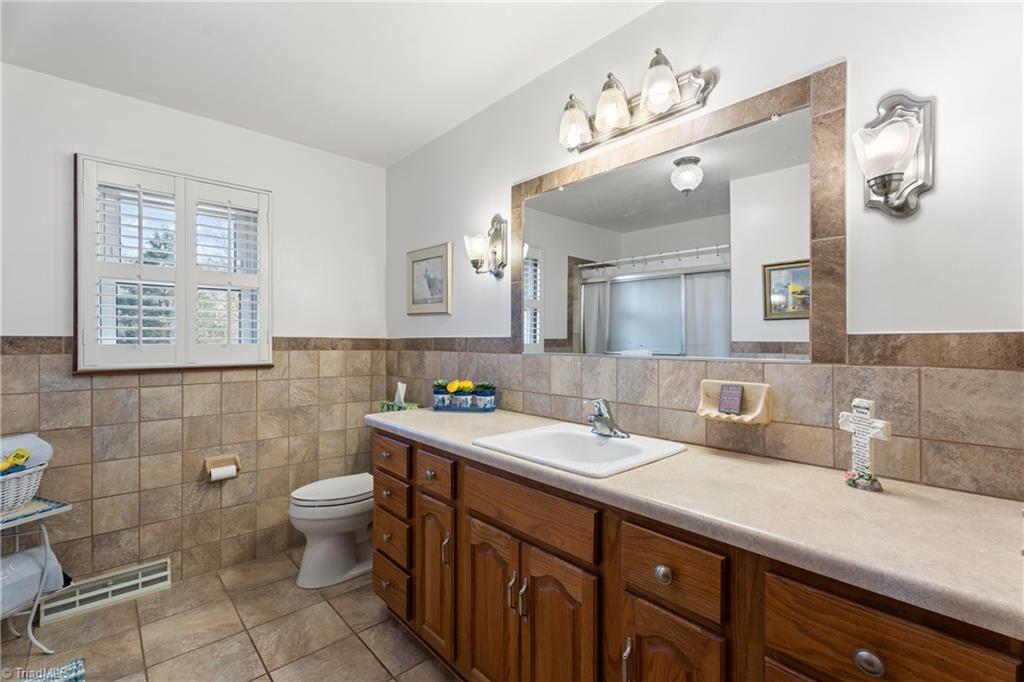 1343 Bethania-Rural Hall Road Winston-Salem, NC 27106 - Photo 21 of 40