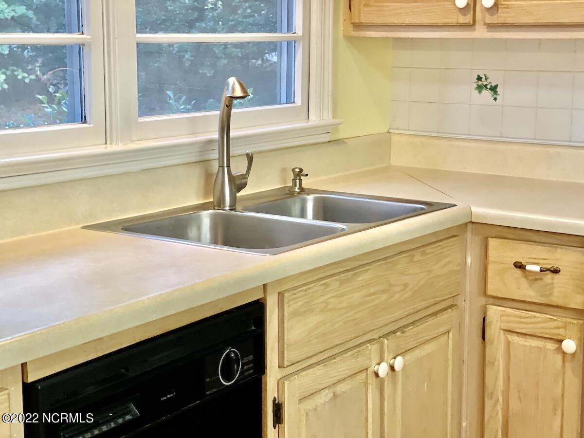 480 Crestview Road Southern Pines, NC 28387 - Photo 11 of 34 480 Crestview Rd