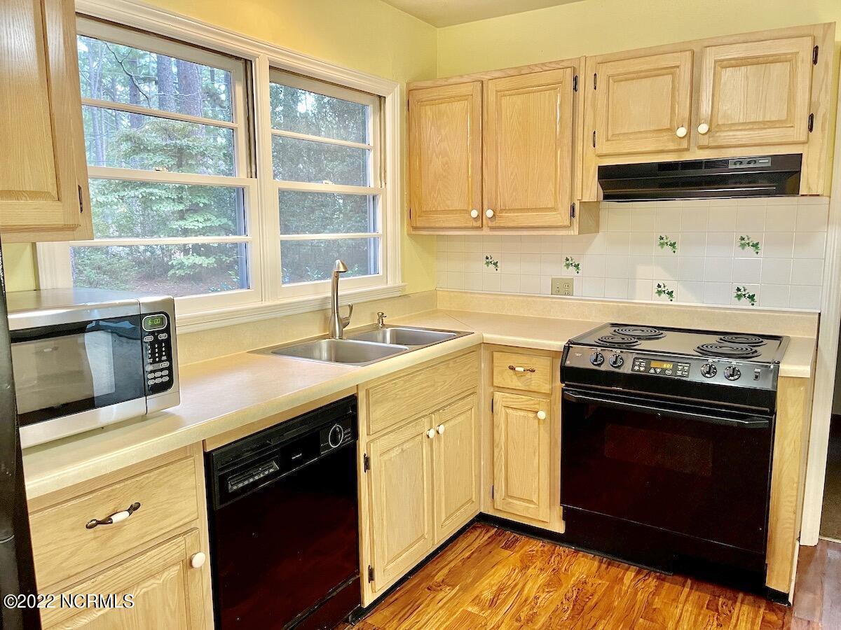 480 Crestview Road Southern Pines, NC 28387 - Photo 12 of 34 480 Crestview Rd