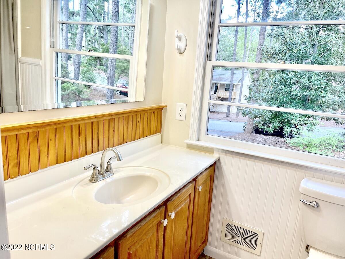 480 Crestview Road Southern Pines, NC 28387 - Photo 18 of 34 480 Crestview Rd