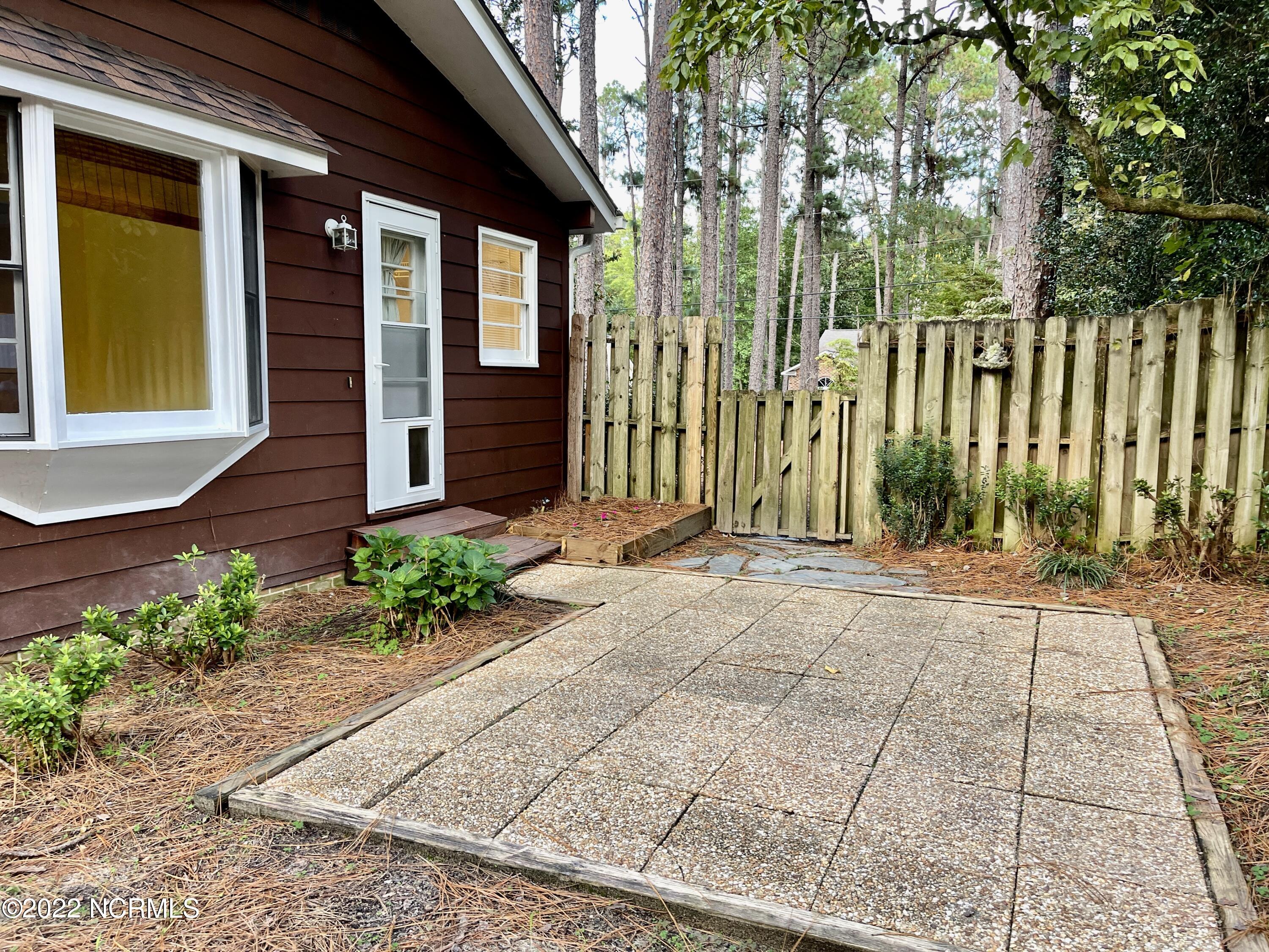 480 Crestview Road Southern Pines, NC 28387 - Photo 30 of 34 IMG_4478